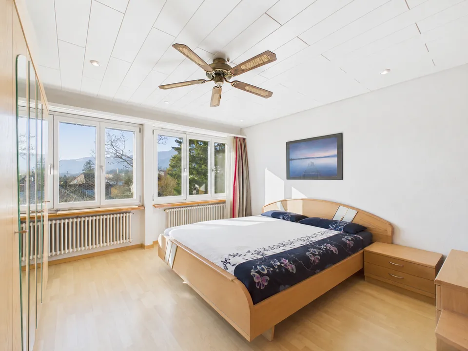 Exclusive penthouse apartment in a sought-after residential area in Solothurn – photo 12 of 17