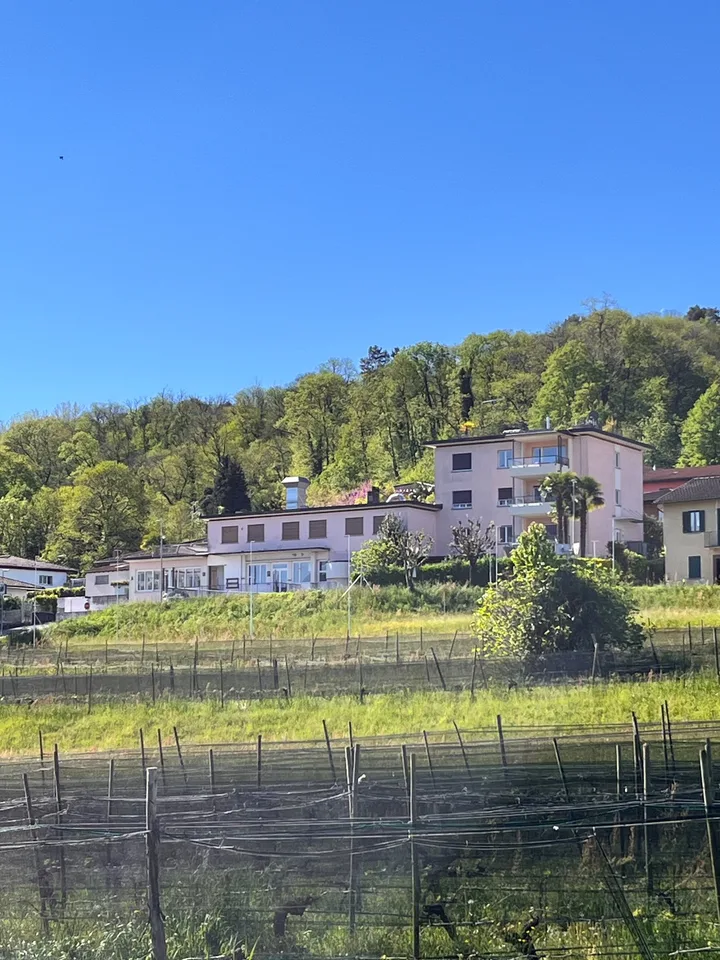 NOVAZZANO - TERRENO R2 CON PROGETTO APPROVATO PER 4 ABITAZIONI
