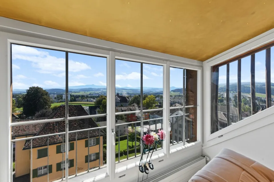 Charme trifft Weitsicht - einzigartige Maisonette-Dachwohnung im Herzen von Wil SG – Foto 8 von 30