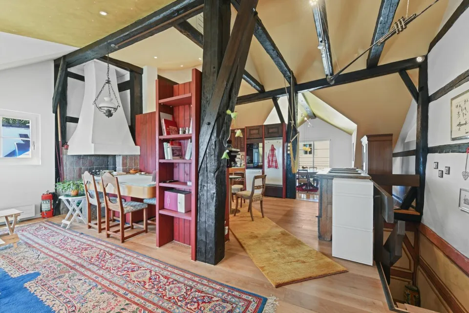 Charme trifft Weitsicht - einzigartige Maisonette-Dachwohnung im Herzen von Wil SG – Foto 10 von 30