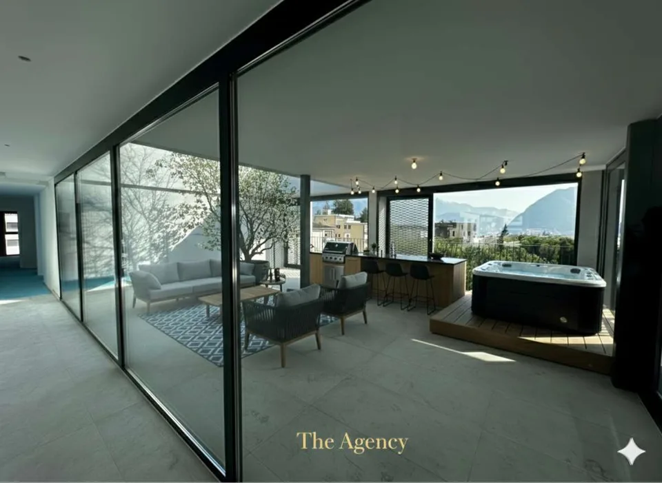 Splendido attico panoramico con ampio terrazzo