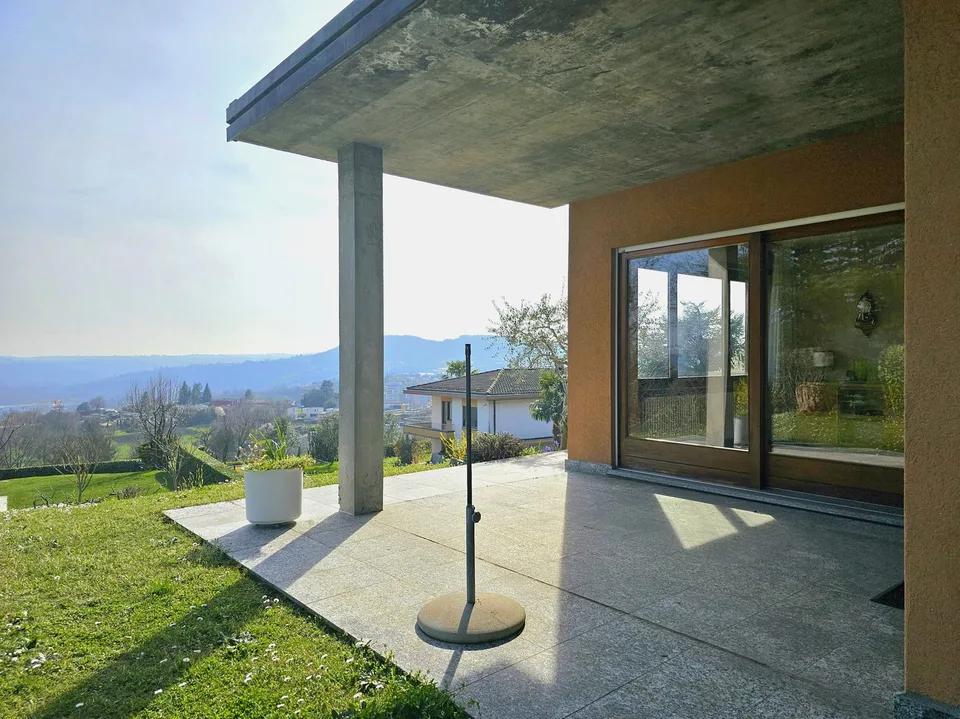 Castel San Pietro Corteglia: wichtiges Einfamilienhaus mit dominierendem Blick auf die Hügel