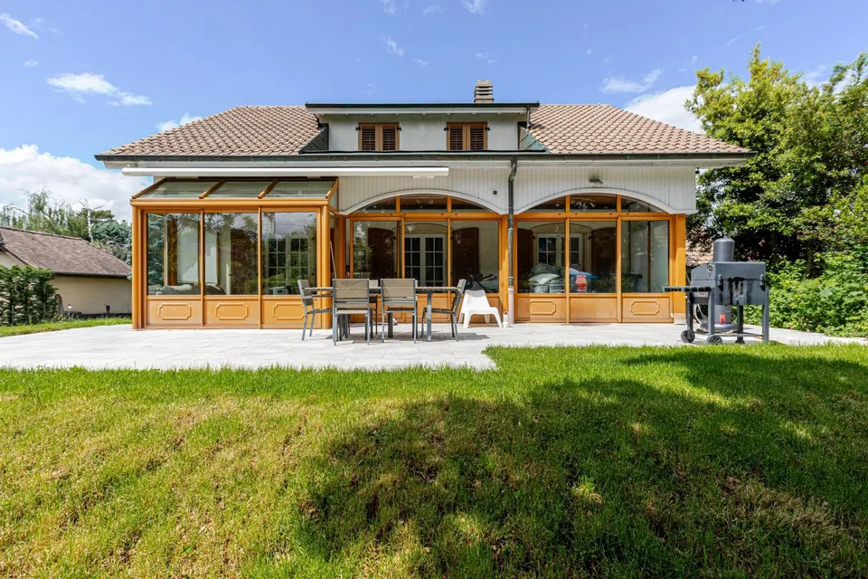 MAISON INDIVIDUELLE DE 6.5 PIÈCES  - CHÊNE-BOURG