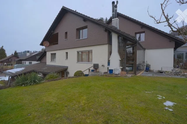 Charmantes 5.5-Zimmer-Reihenhaus in ruhiger Lage von Bauma
