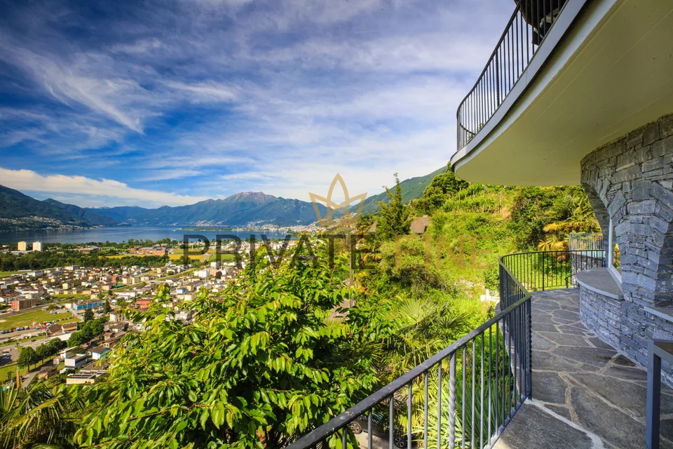 Ferienoase umgeben von Weinbergen, Bergen und See (61)