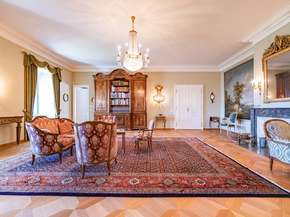 Vivere da re: villa di campagna con area edificabile – foto 10 di 13