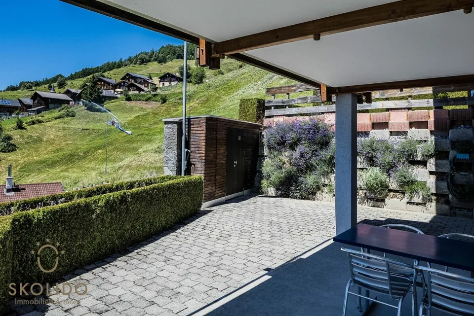 Gepflegtes und modernisiertes Chalet mit Einliegerwohnung und Traumausblick – Foto 30 von 30