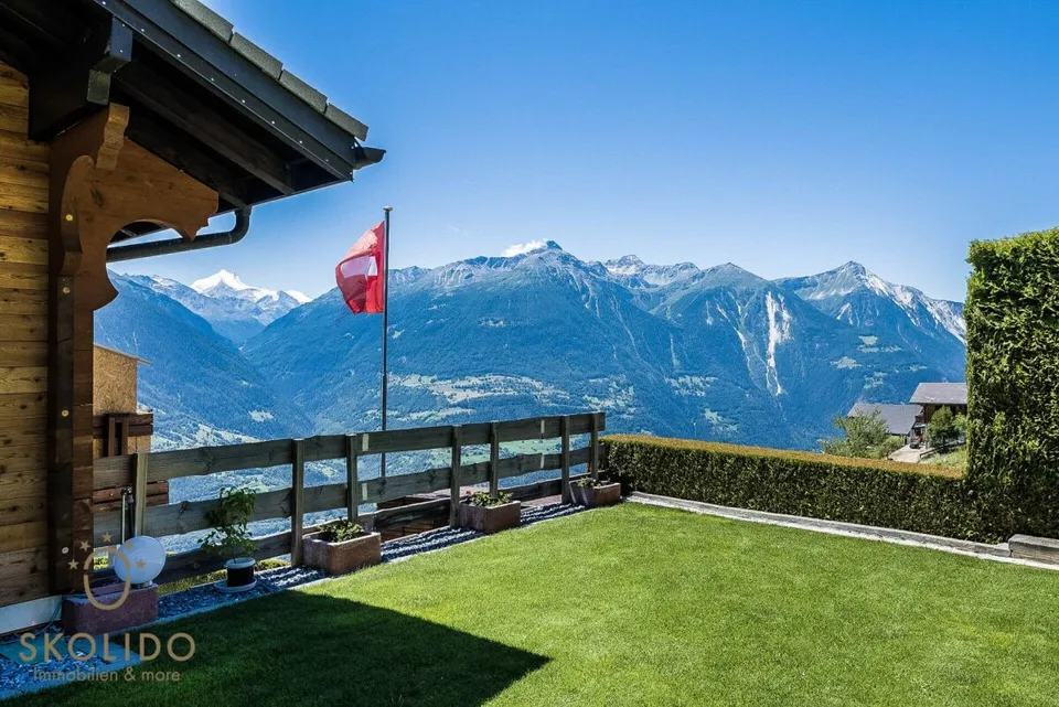 Gepflegtes und modernisiertes Chalet mit Einliegerwohnung und Traumausblick – Foto 23 von 30