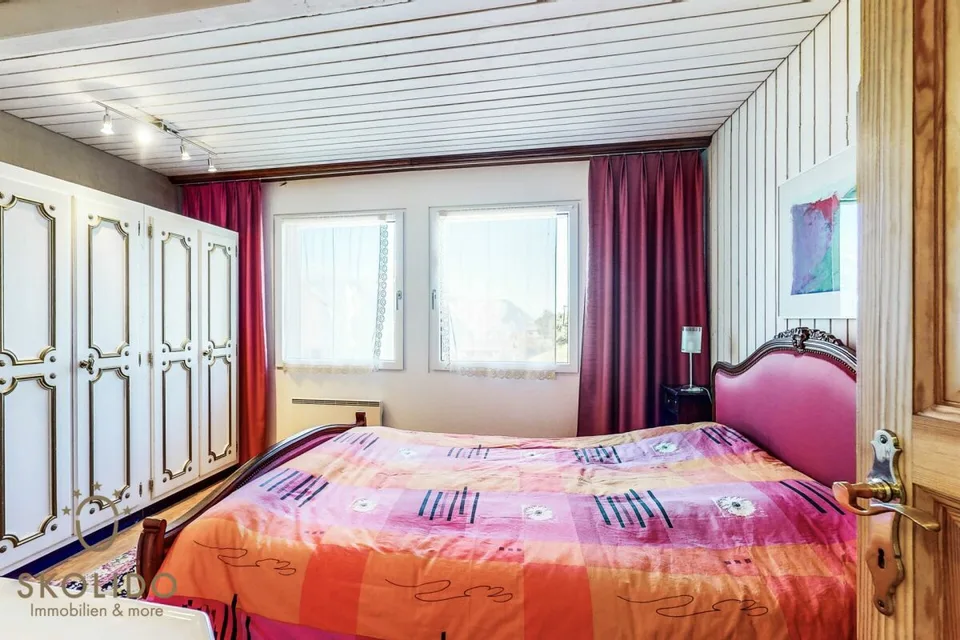 Gepflegtes und modernisiertes Chalet mit Einliegerwohnung und Traumausblick – Foto 15 von 30