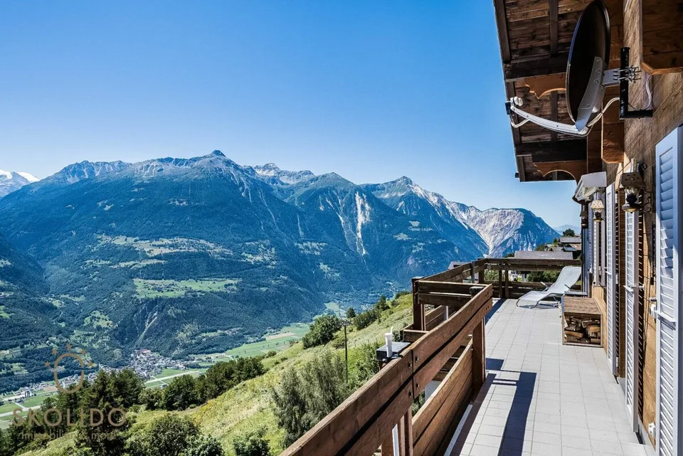 Gepflegtes und modernisiertes Chalet mit Einliegerwohnung und Traumausblick – Foto 25 von 30