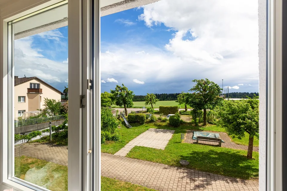Casa luminosa in una posizione di villaggio molto richiesta
