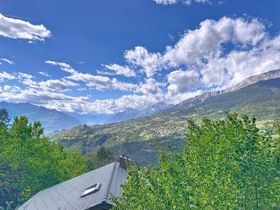 Chalet mit 5,5 Zimmern und Panoramablick sowie absoluter Ruhe – Foto 8 von 27