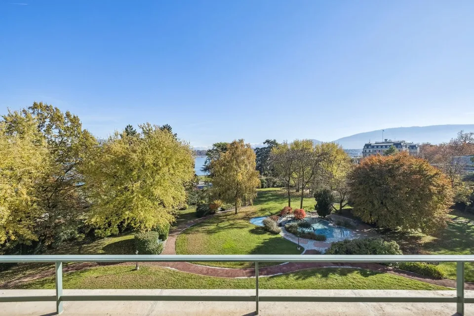 EXCLUSIVITÉ : Magnifique appartement de 6 pièces Vue Mont-Blanc et Lac