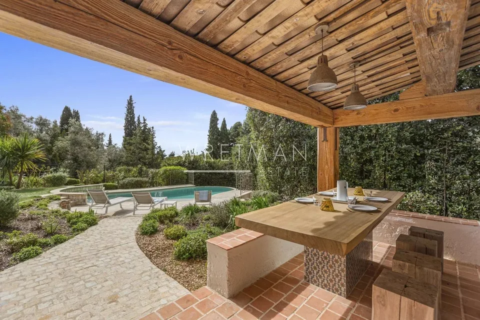Außergewöhnliche Villa in der Nähe des Dorfes - Mougins