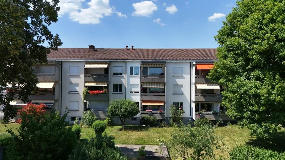 Ruhiges und sonniges Wohnen in Studen BE