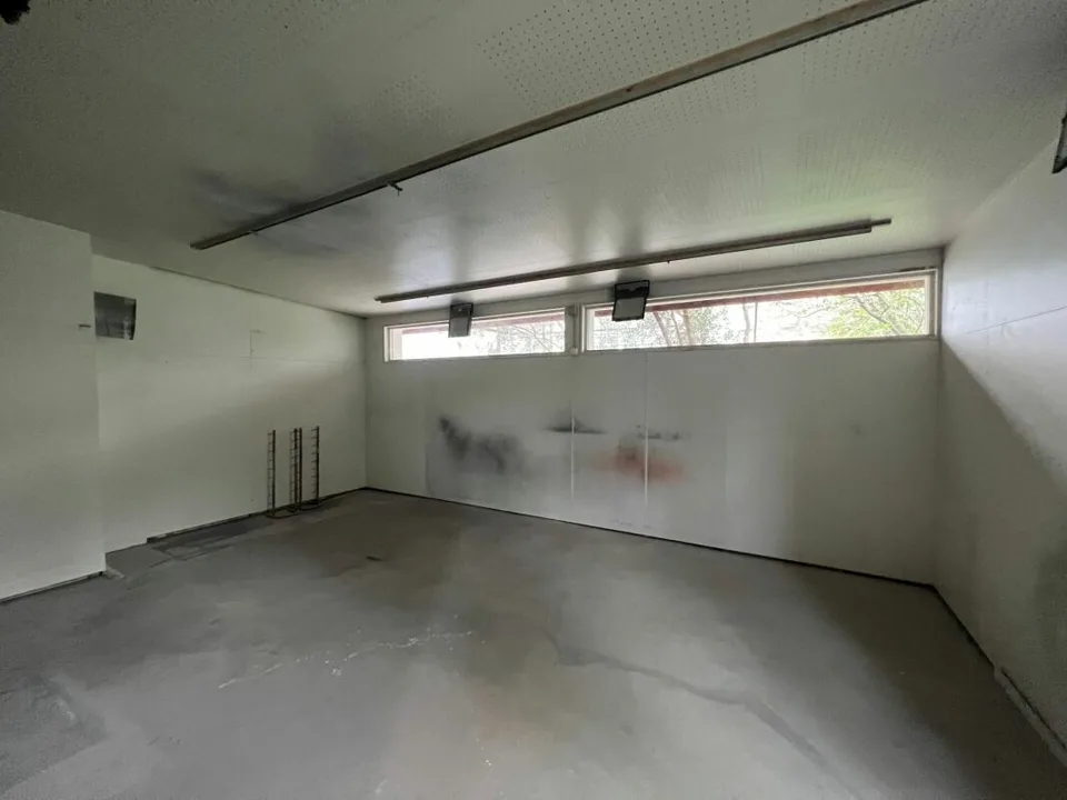 Saint-Blaise - Grande officina con uffici e showroom annessi a una casa di 2 unità abitative – foto 7 di 18