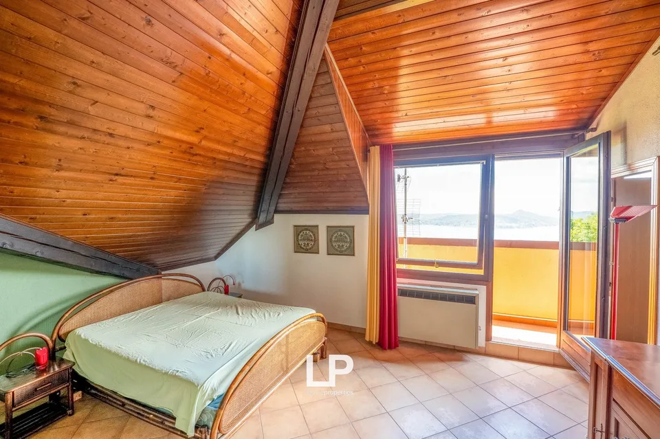 Villa Lesa – Foto 23 von 30