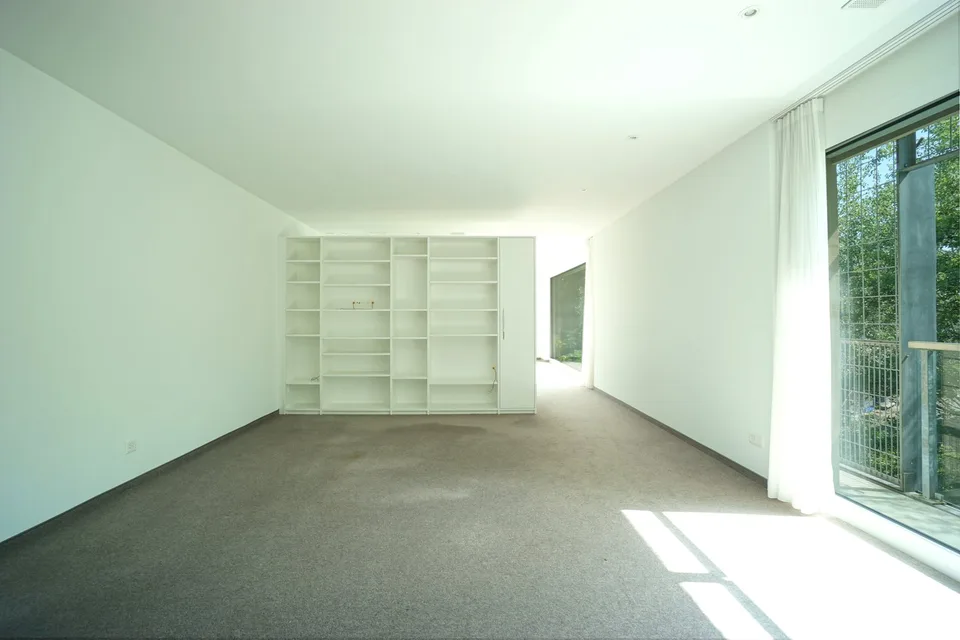 Grosszügige 4.5-Zimmerwohnung: grüne Oase am Dorfbach, mitten im Zentrum – Foto 9 von 26