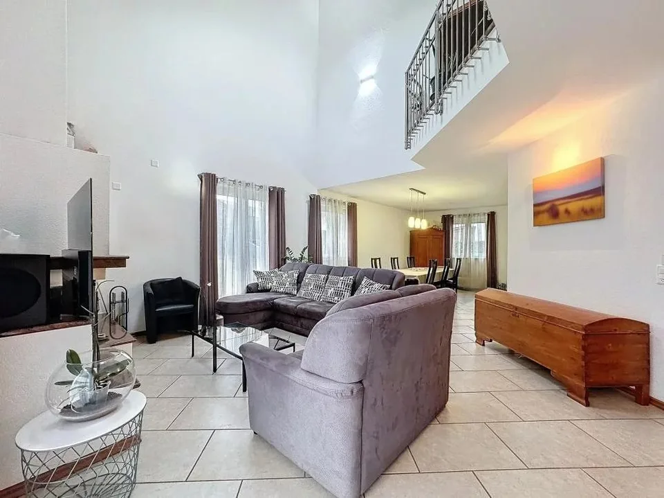 Individual villa, impeccable condition!