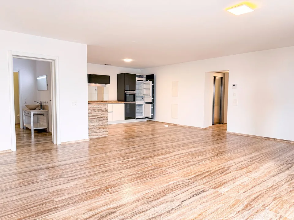 Elegante appartamento di 3.5 locali con vista panoramica a Brissago