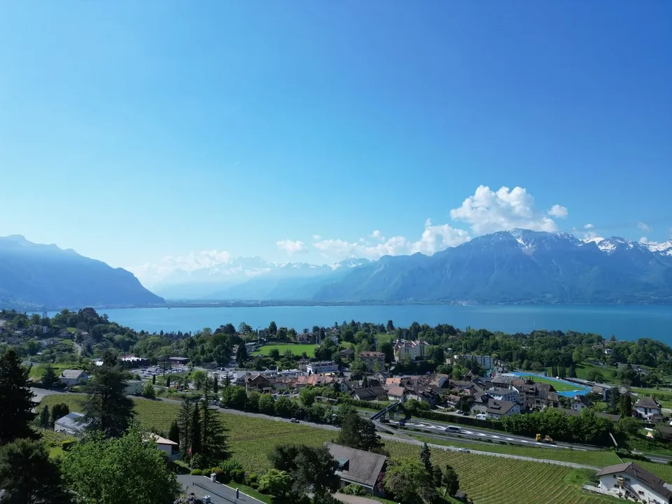 BELLE PROPRIETE DE 12 PIECES AVEC UNE PISCINE ET UNE VUE PANORAMIQUE GRANDIOSE