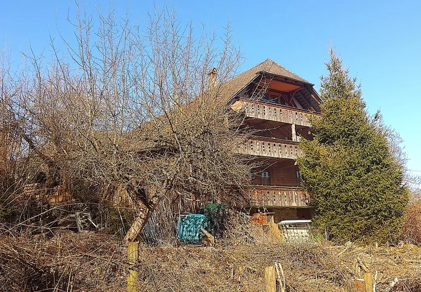 Bauernhaus mit Pferdestall