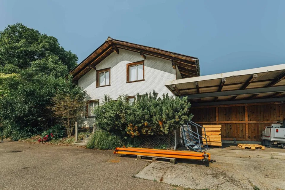 Casa bifamiliare alla stazione di Kleindietwil - Molto potenziale a un prezzo accessibile