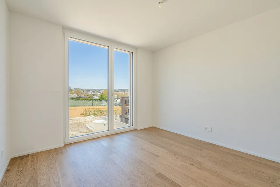 Prächtige 4,5-Zimmer-Wohnung mit geräumigem Balkon im letzten Stock