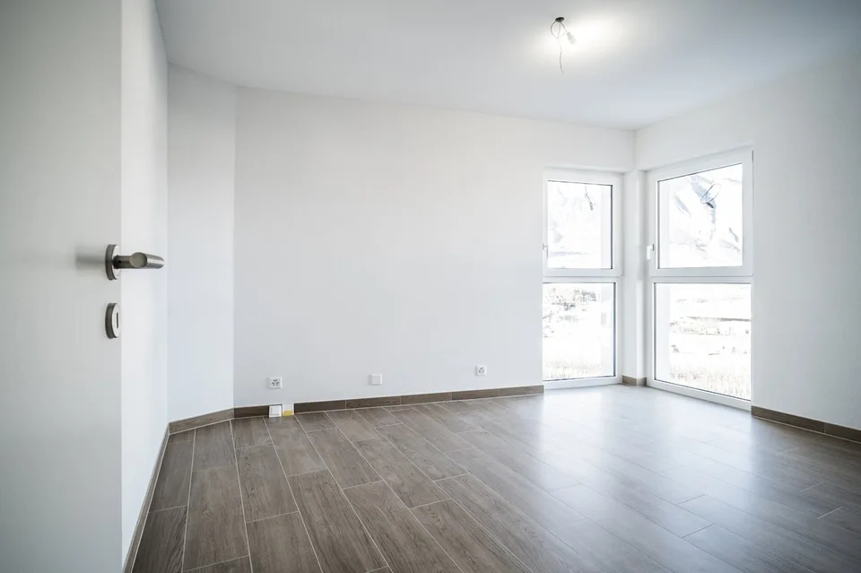 Wohnung mit 2.5 Zimmern in Wohngebäude