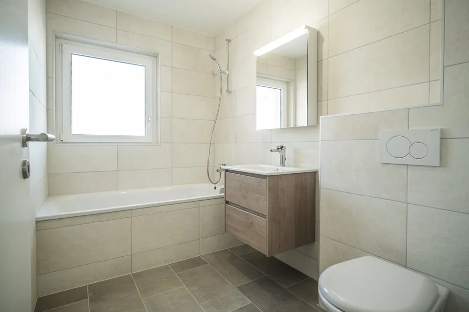 Wohnung mit 2.5 Zimmern in Wohngebäude
