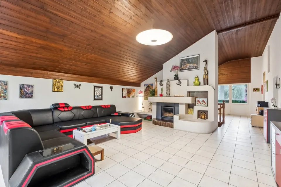 Grosszügige Villa an Toplage mit viel Umschwung!