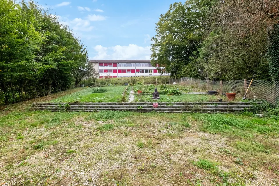 Grosszügige Villa an Toplage mit viel Umschwung!