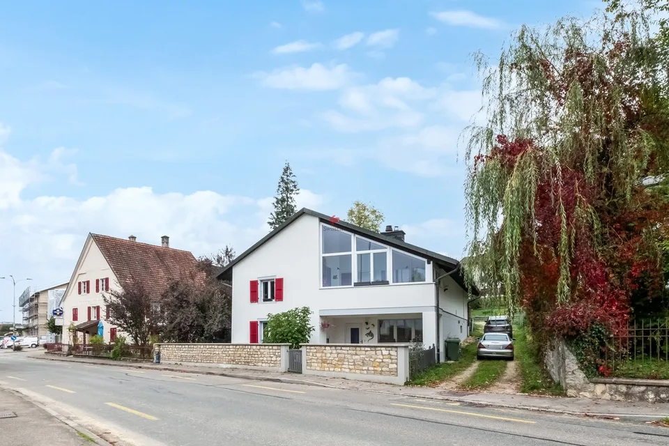 Grosszügige Villa an Toplage mit viel Umschwung! – Foto 10 von 11