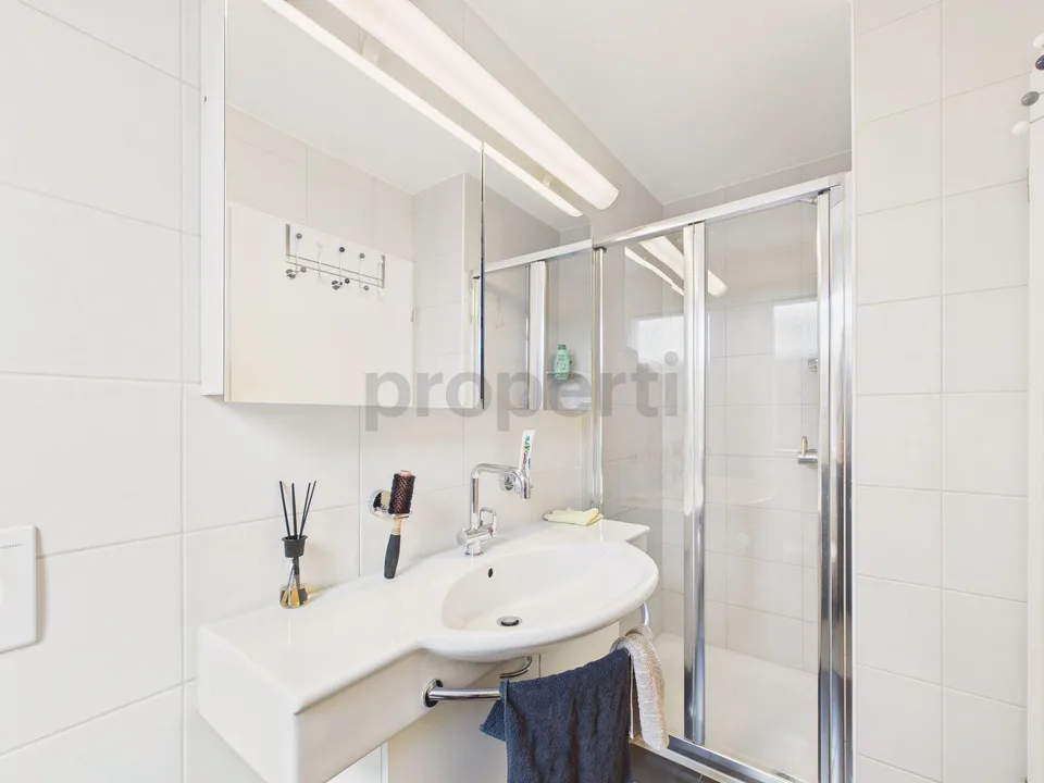 Modern 5.5-room apartment with 290m2 garden in Wetzikon – photo 9 of 13