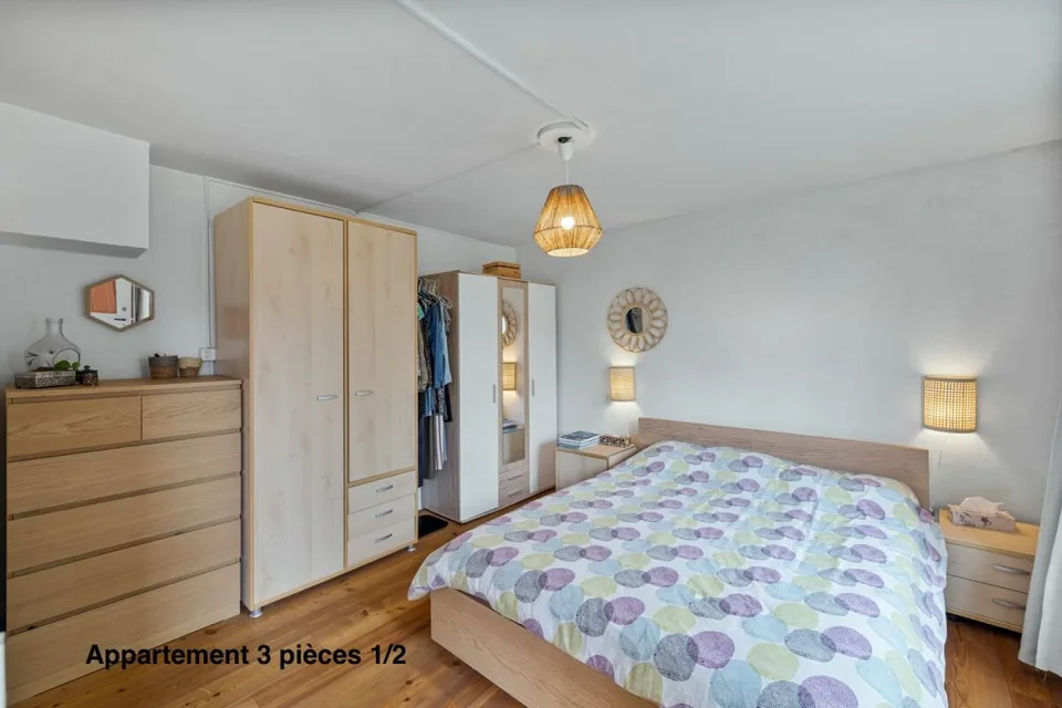 Große Farm von 820 m² mit 3 Wohnungen und 2 teilweise renovierten Scheunen, 8 km von Avenches und 25 km von Neuchâtel und Fribourg entfernt. – Foto 16 von 30