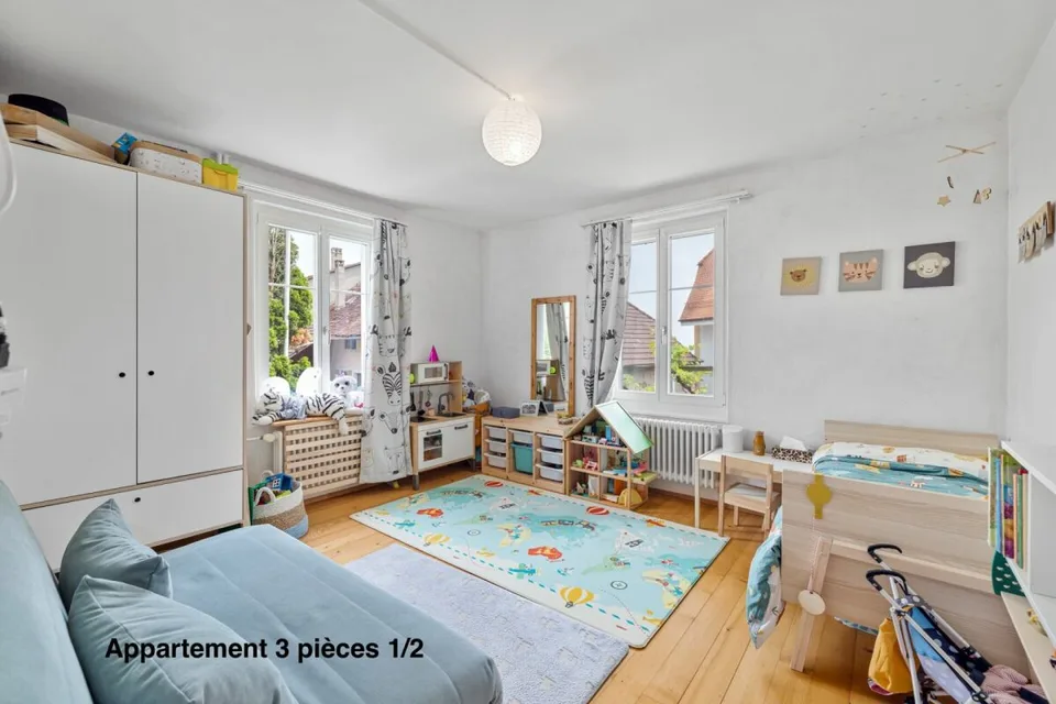 Große Farm von 820 m² mit 3 Wohnungen und 2 teilweise renovierten Scheunen, 8 km von Avenches und 25 km von Neuchâtel und Fribourg entfernt. – Foto 15 von 30