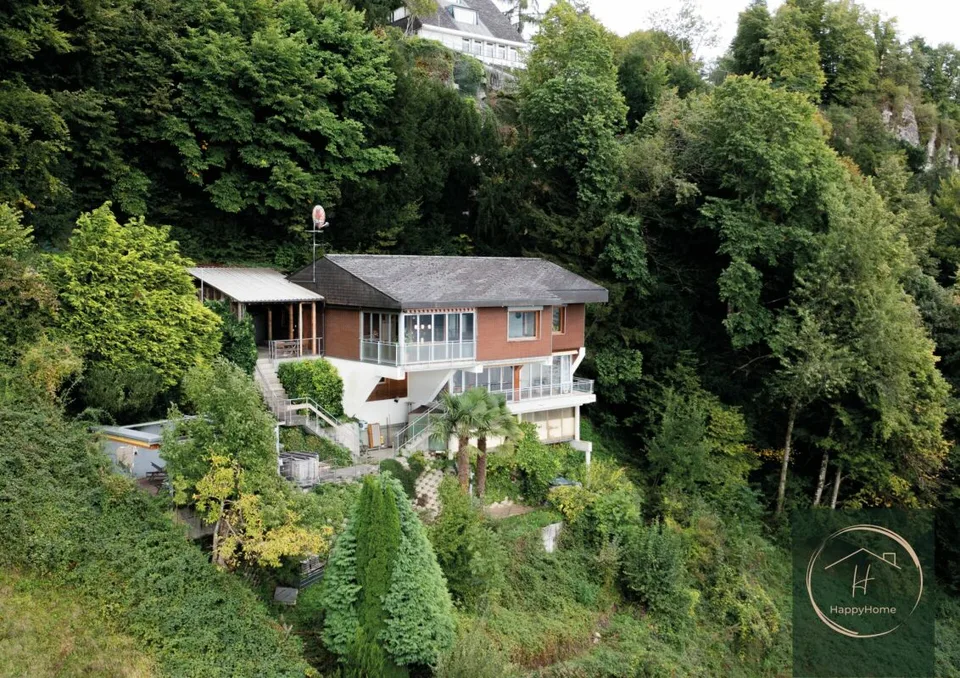 8.5 Zimmer Einfamilienhaus mit unverbaubarer Seesicht und Sanierungspotenzial – foto 8 di 20