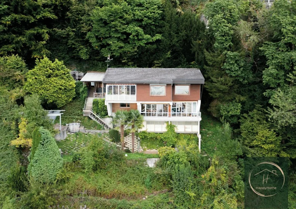 8.5 Zimmer Einfamilienhaus mit unverbaubarer Seesicht und Sanierungspotenzial – foto 9 di 20