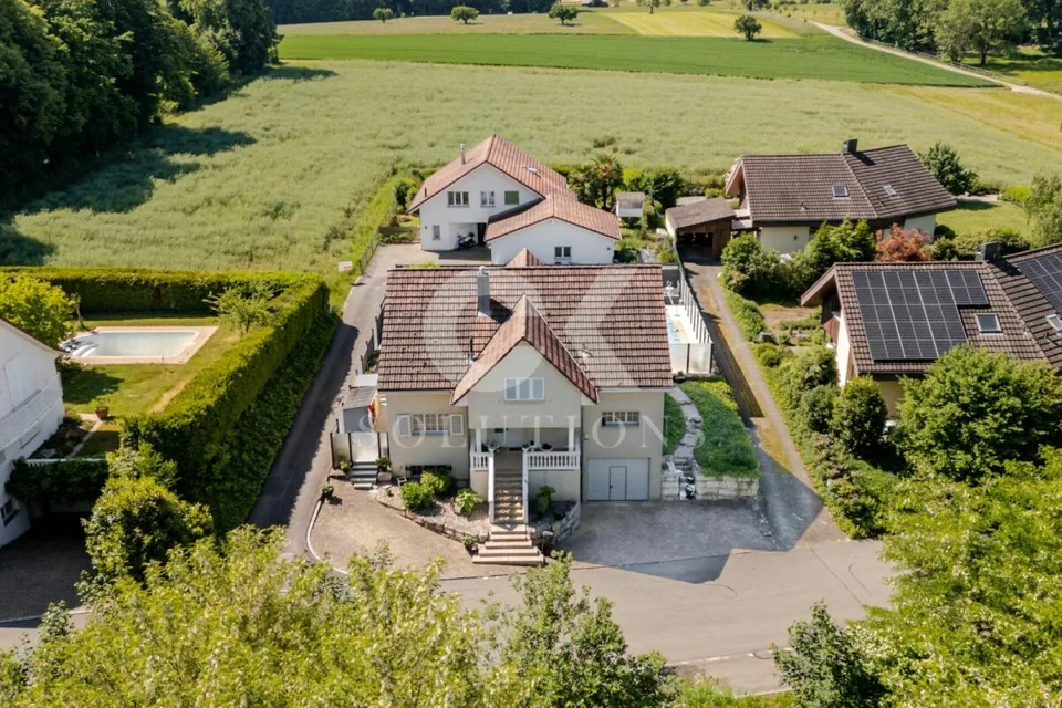 Villa de rêve exclusive avec vue panoramique - Vie luxueuse dans un emplacement idéal !