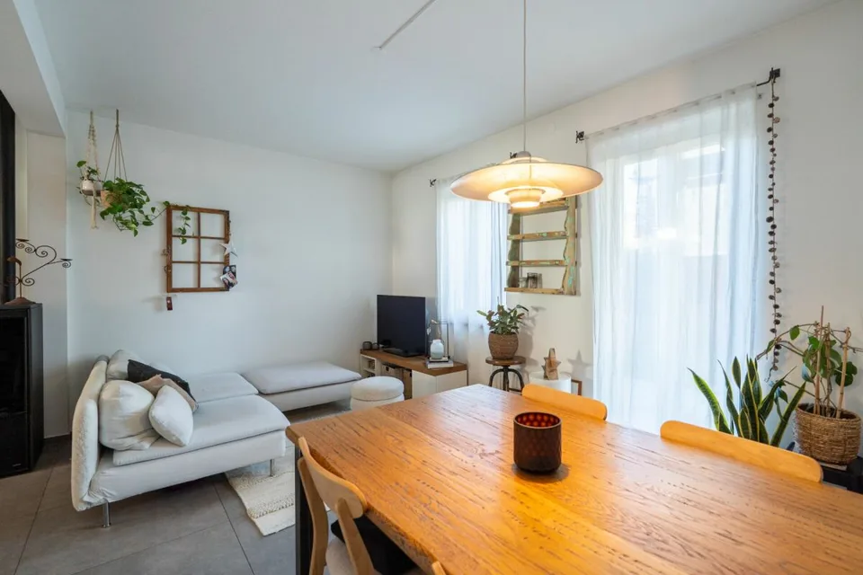 SOLDUNO - Accogliente casa a schiera di 3.5 locali