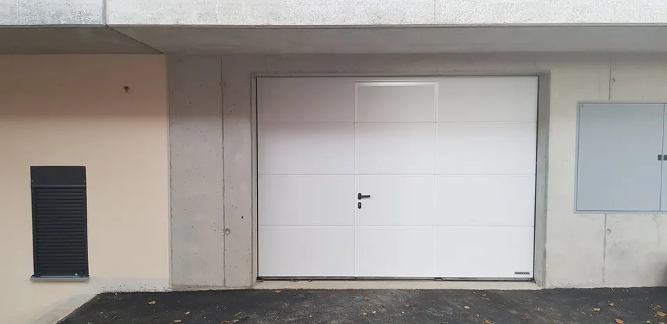Villa moderne 6,5 pièces avec grand dépôt – Tramelan