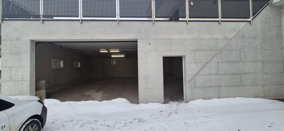 Villa moderna di 6,5 locali con grande deposito – Tramelan – foto 13 di 14