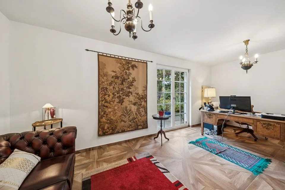 Villa di lusso individuale in quartiere prestigioso – foto 7 di 13