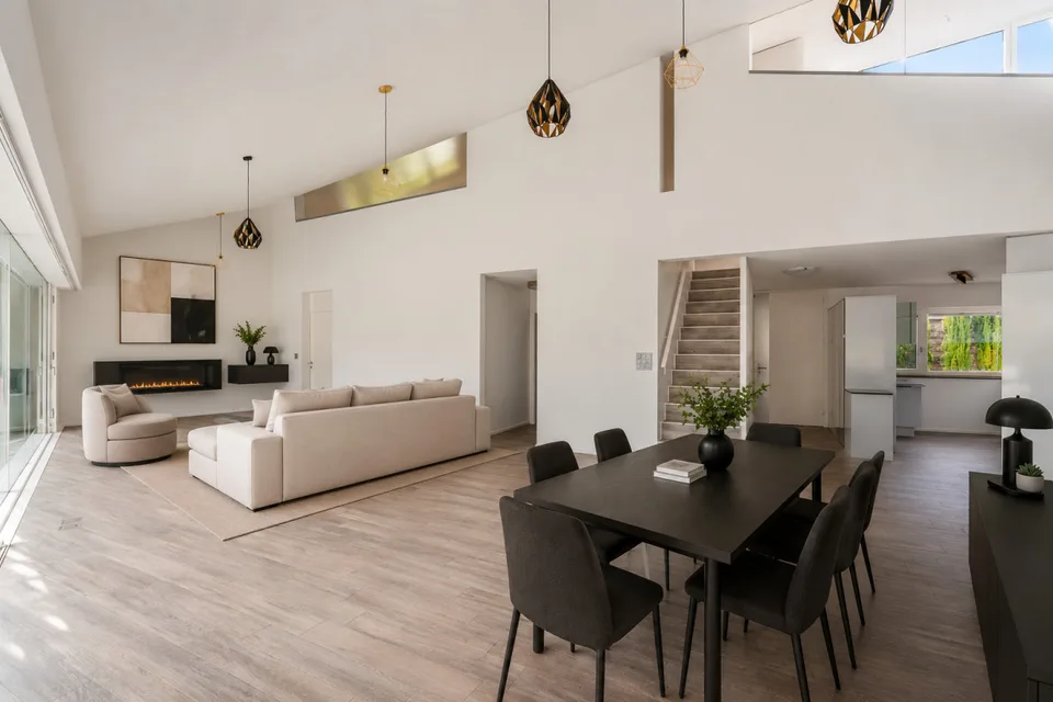 Einzigartig - Individuelle Architekten-Villa mit Pool in Mont-sur-Lausanne