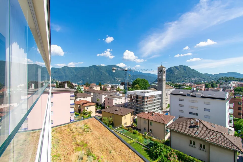 Elegantes Appartement mit Terrasse und wunderschöner Aussicht – Foto 15 von 15