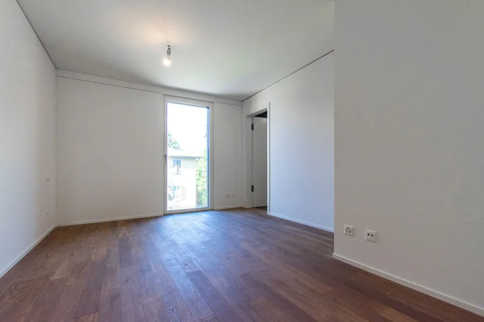 Elegantes Appartement mit Terrasse und wunderschöner Aussicht – Foto 10 von 15