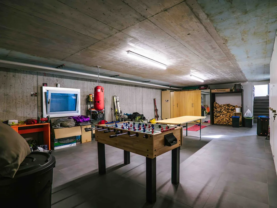 Villa moderne et spacieuse de 5.5 pièces dans un quartier calme à Cresciano – photo 12 sur 46