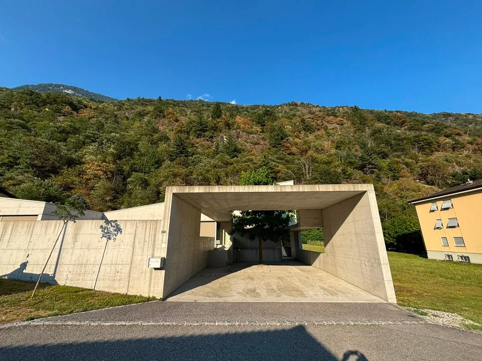 Villa moderne et spacieuse de 5.5 pièces dans un quartier calme à Cresciano – photo 22 sur 46