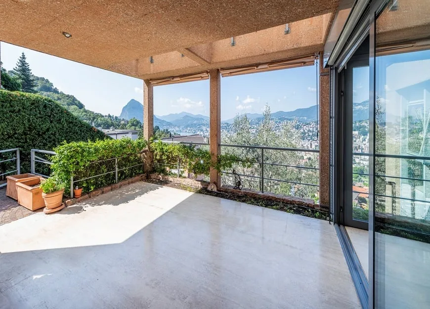 Un tocco di classe e modernità con vista lago