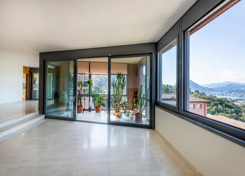 Un tocco di classe e modernità con vista lago